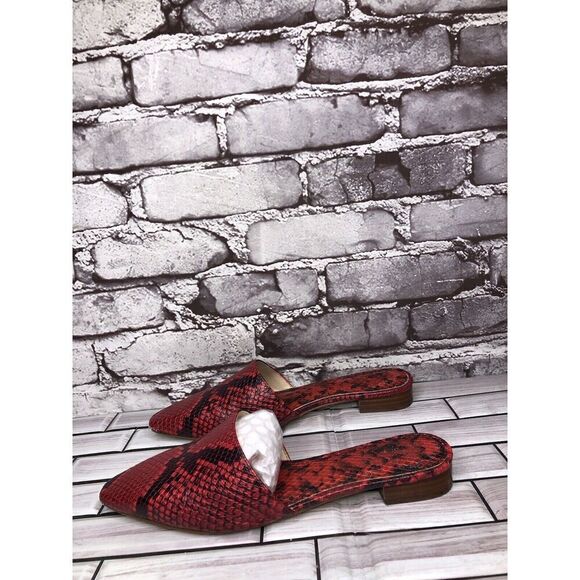 Vince Camuto Felinial Red Leather Snake Print Mule Flats Shoes Women 6M US/36.5 - Picture 6 of 16